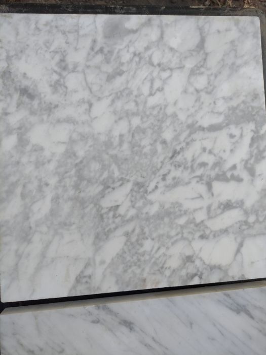 Vând plăci de marmura