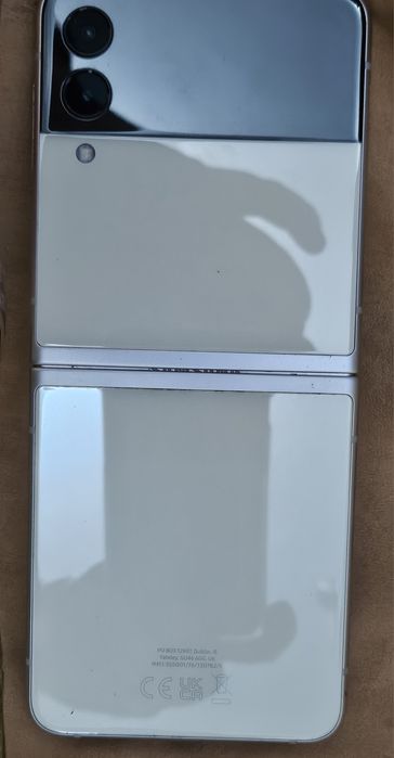 Samsung flip 3  bonus 4 carcase