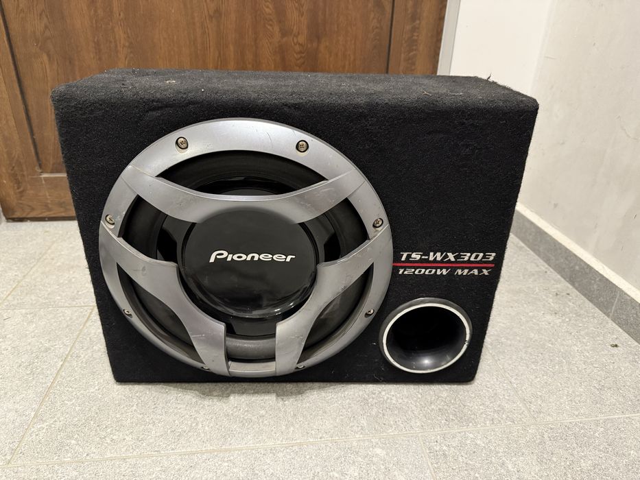 Бас каса - Pioneer TS-WX303 1200W MAX кондензатор и усилвател