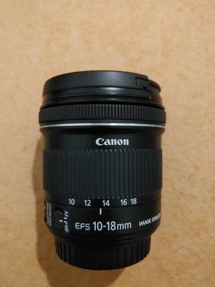 Обектив Canon  Канон lens  Ef-s 10-18 mm 1:4.5-5.6 Is STM