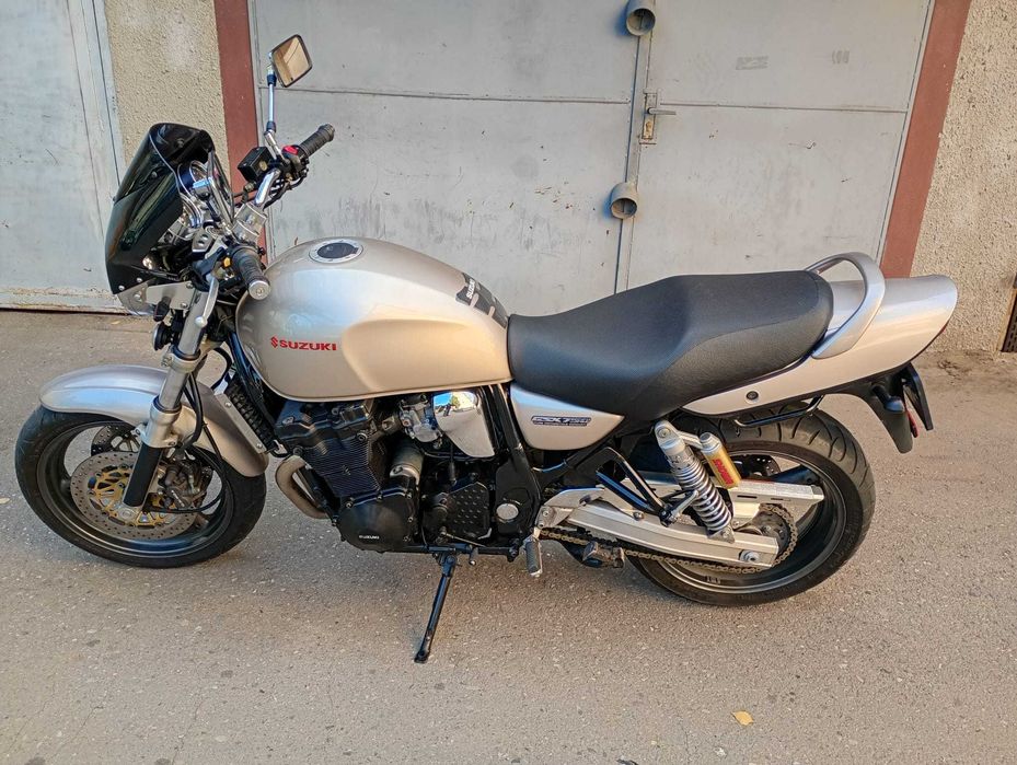Vand Suzuki Inazuma 750