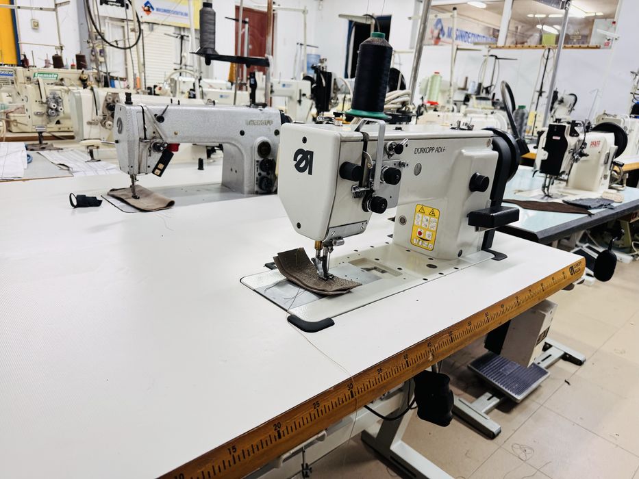 Masina de cusut cu triplu transport Durkopp adler 467 automata