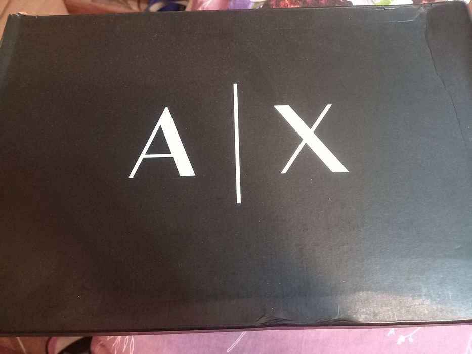 Продам новые кросовки