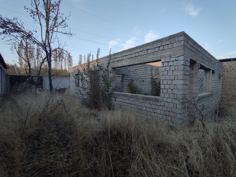 Chirchiqda hovli sotiladi