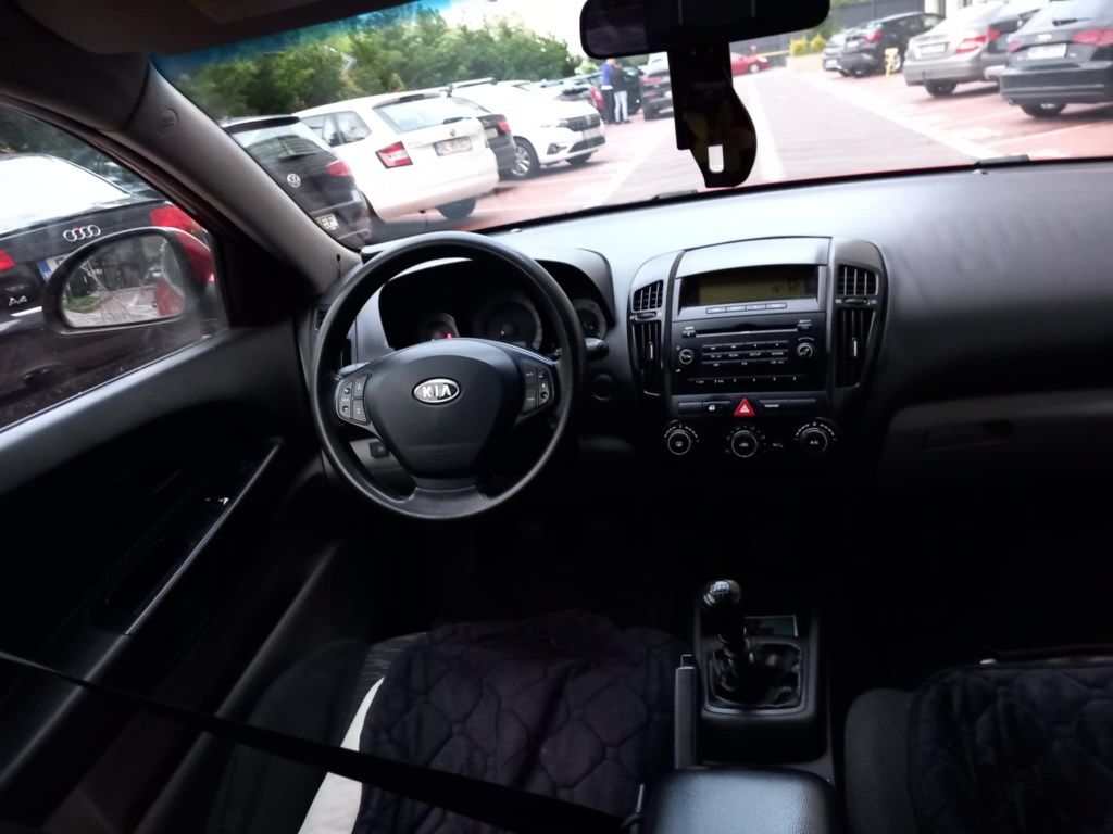 Vând KIA Ceed 2009, benzină +GPL, mașina stare foarte bună acte la zi
