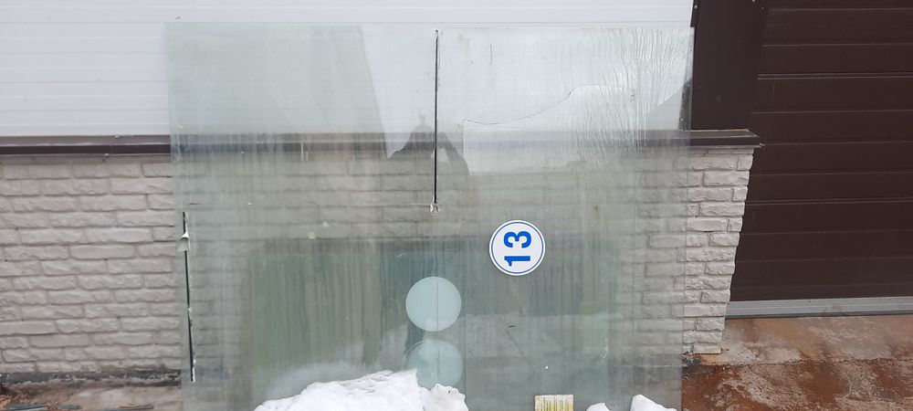 Стекла толщина 5 Юго-восток 130х60, 180х140