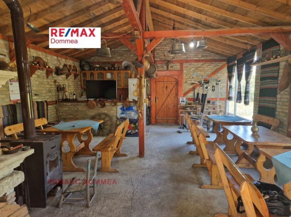 Дава се под наем Заведение в с. Разделна, Област Варна - 40 кв.м за 58.14 € - Снимка #5