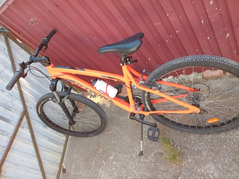 Bicicleta de vânzare