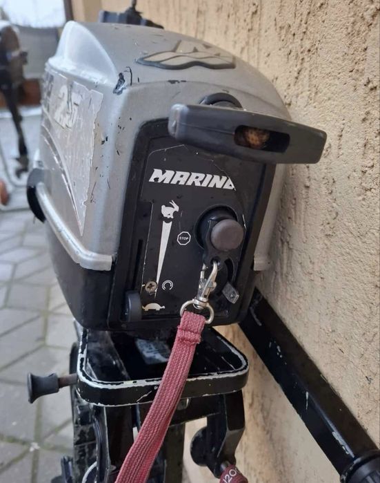 Barca Aquastorm cu motor si sonar