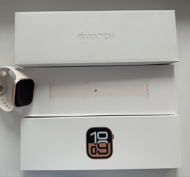 Apple Watch Series 10, 42мм