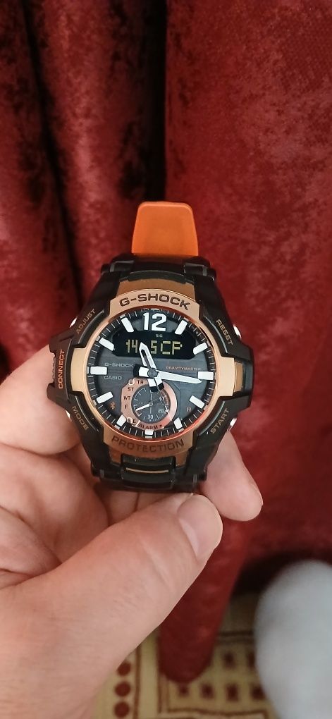 Срочно продам casio g-shock gr-b100