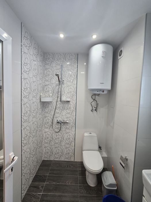 Дава се под наем Двустаен апартамент в София, Студентски град - 90 кв.м за 765 € - Снимка #9