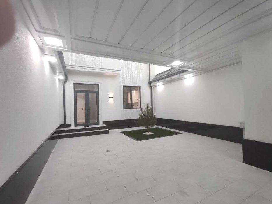 Продаётся коттедж в новом районе Ташкента ( Шоликёр).