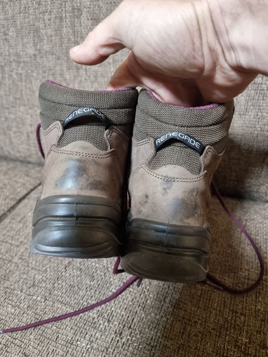 Ghete lowa renegande nr 40