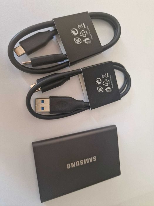 SSD extern Samsung T7 Portabil, 4TB, USB 3.2 Gen 2, Titan Grey Nou