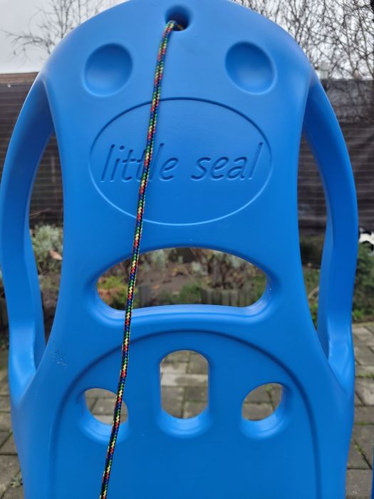 Sanie . 2 bucăți, noi.