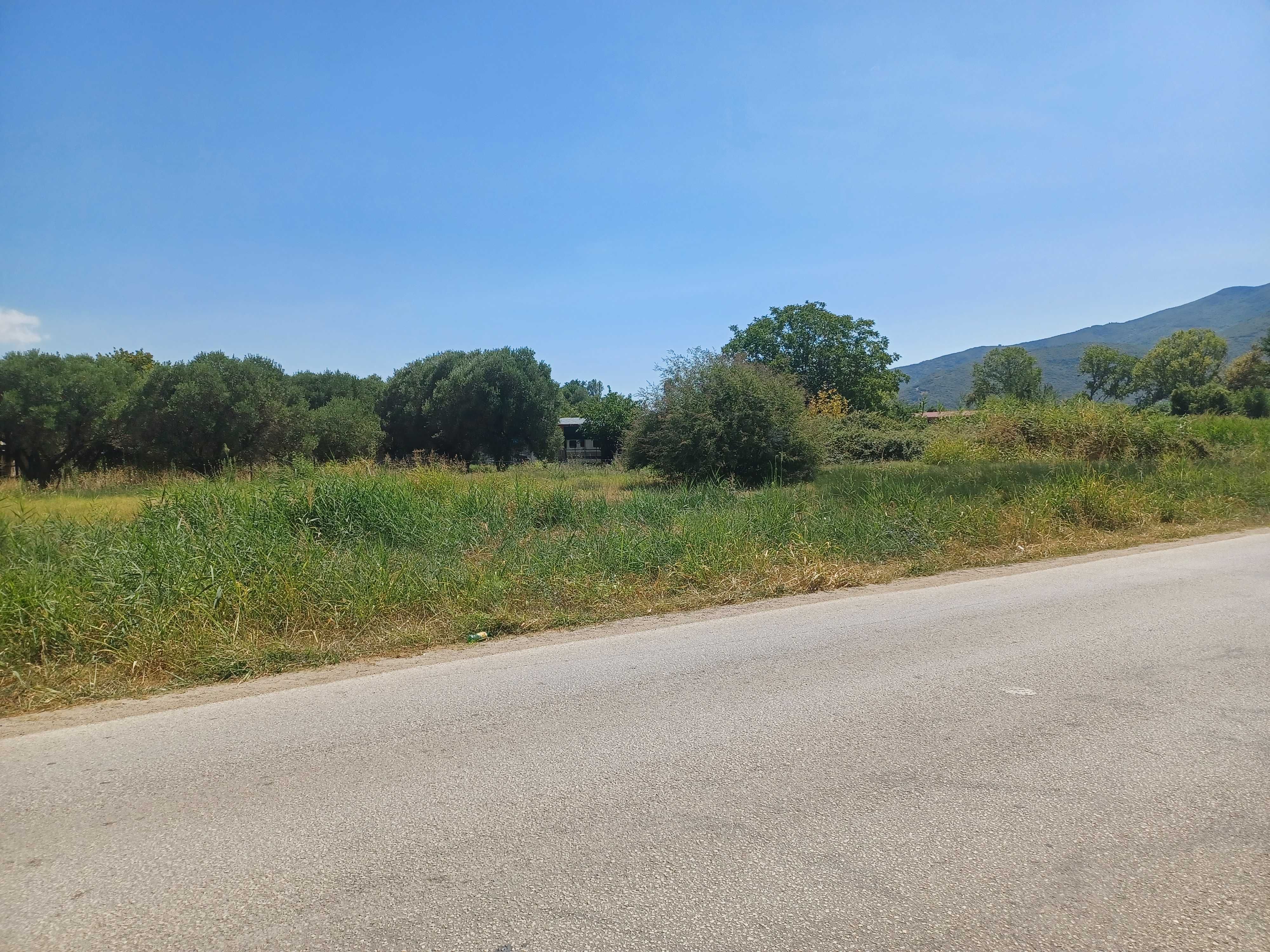 Продава имоти за каравана от 200м2 -Паралия Врасна към Ставрос, Гърция