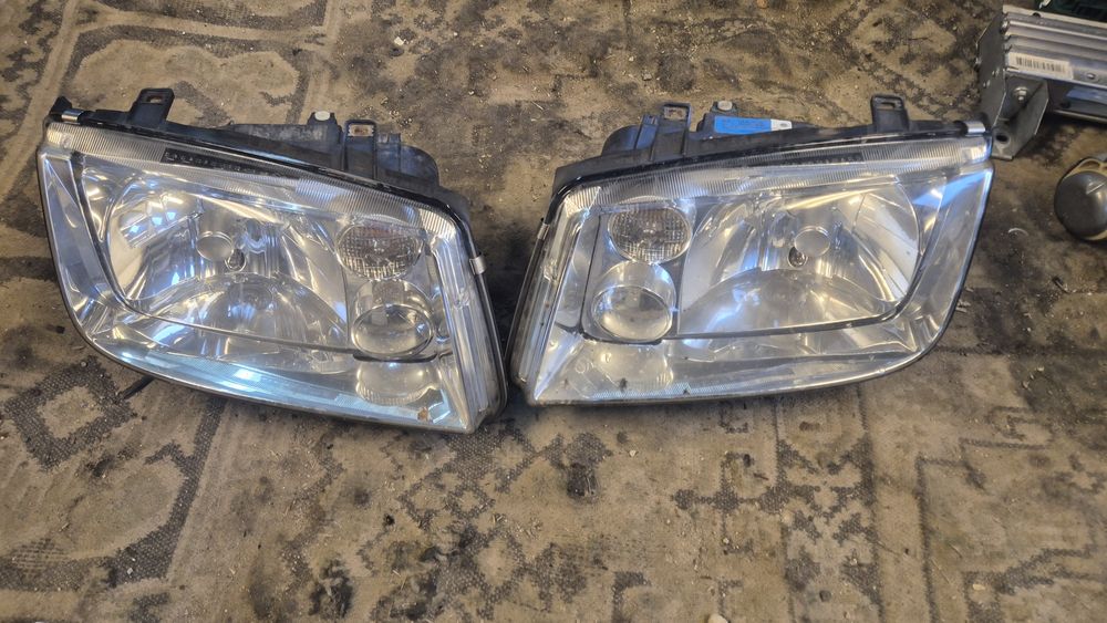 Оригинални Фарове за VW Бора 98- 2005