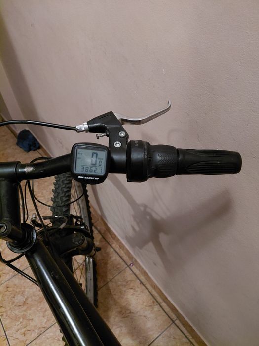 Bicicleta MTB DHS cu 18 viteze și roti pe 26