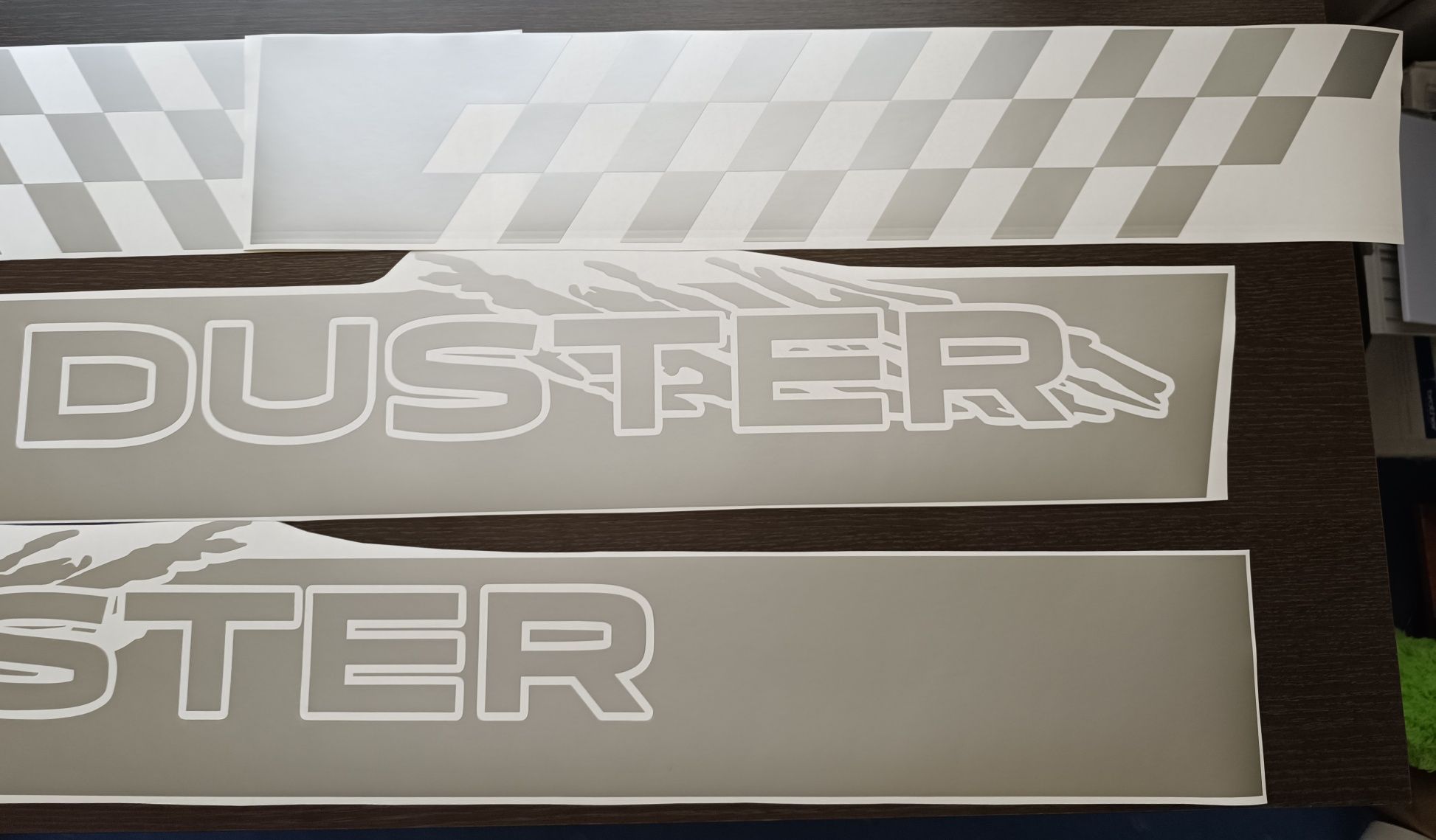 Linii/bandouri sport autocolant Dacia Duster