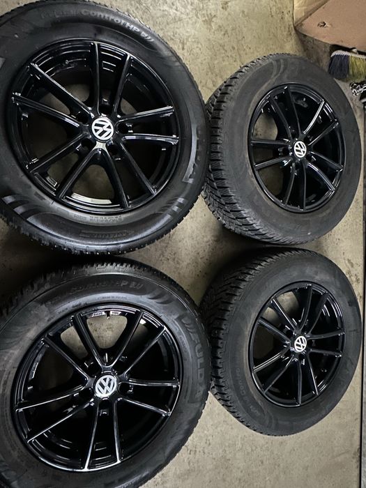 Set jante aliaj pe 16 Vw Tiguan cu cauciucuri iarna aproape noi 215/65