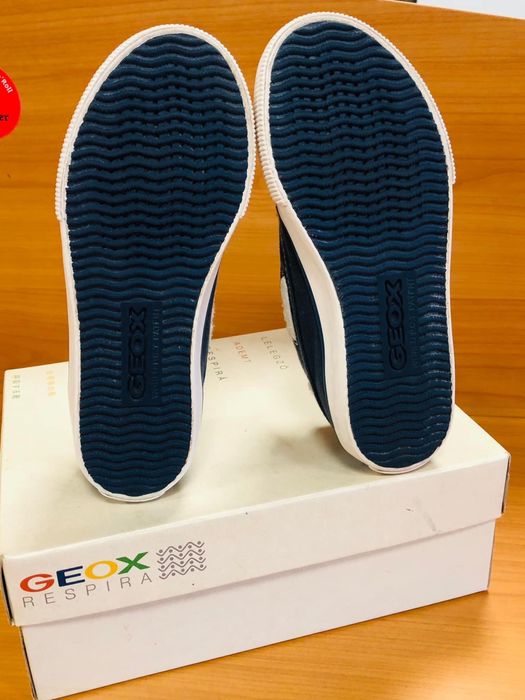 Adidasi baiat GEOX-marimea 33,,inter21cm,Pcu piele,,ca Salomon,Jordan
