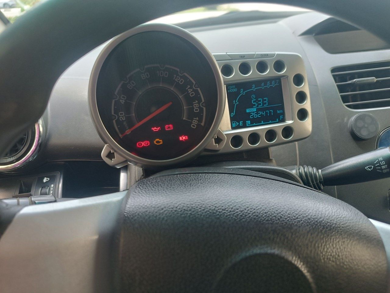 Avtomobil Shevrolet Spark