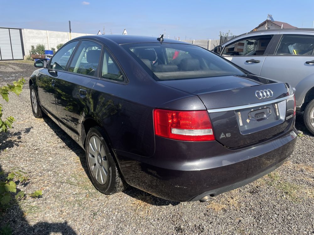 Dezmembrez audi a6 2.0 140cp