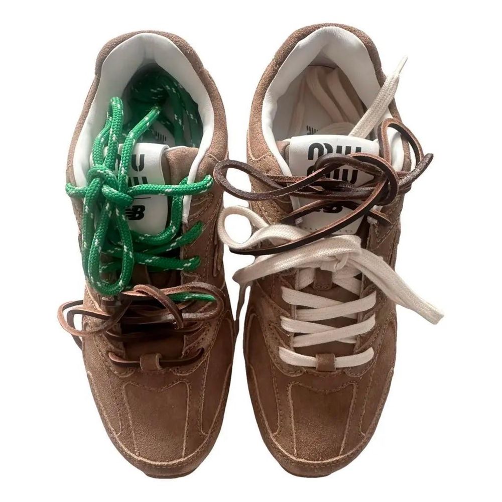 Adidași New Balance x Miu Miu