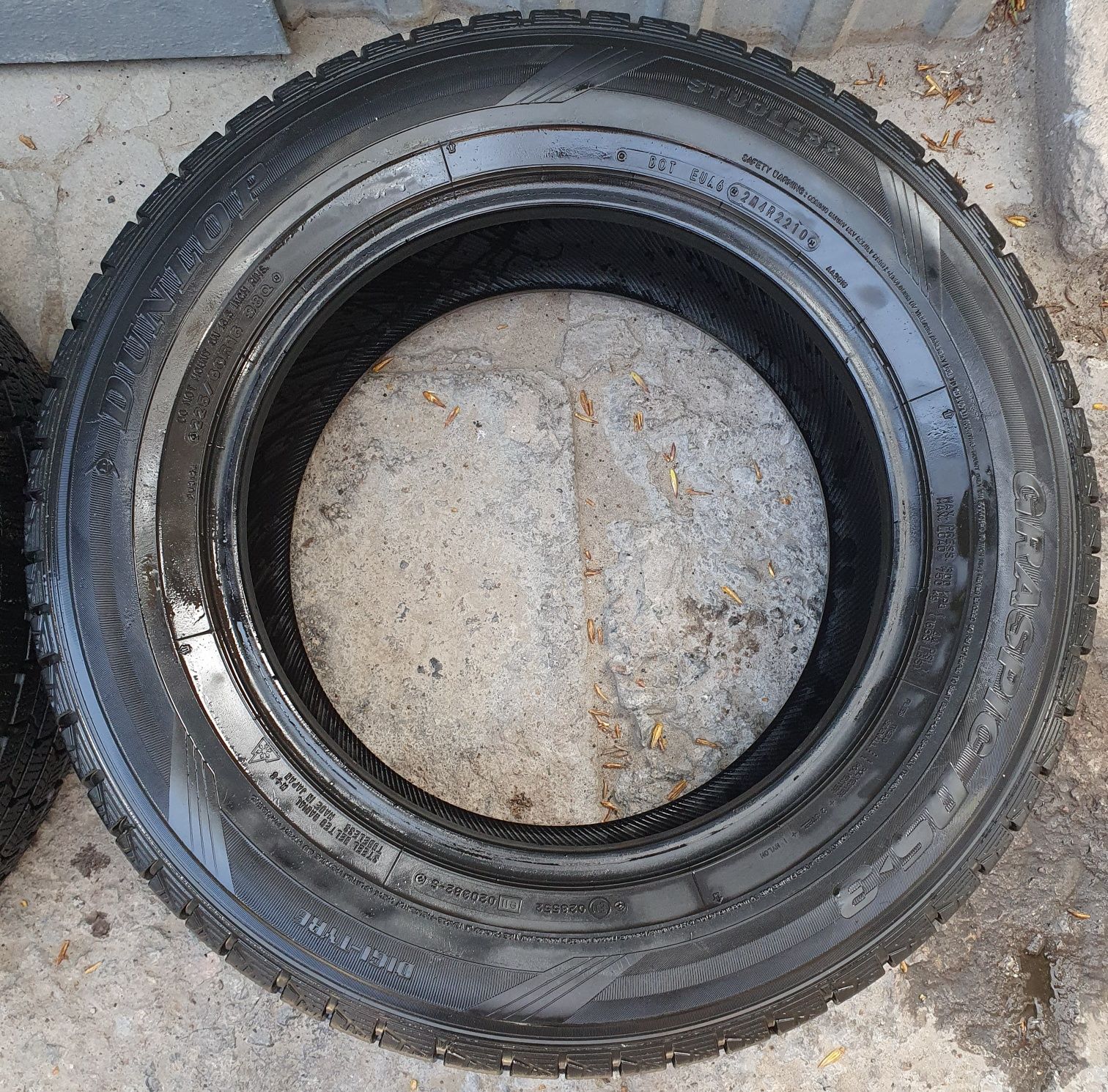 Резина зимняя DUNLOP GRASPIC DS-3 225/60 R 16