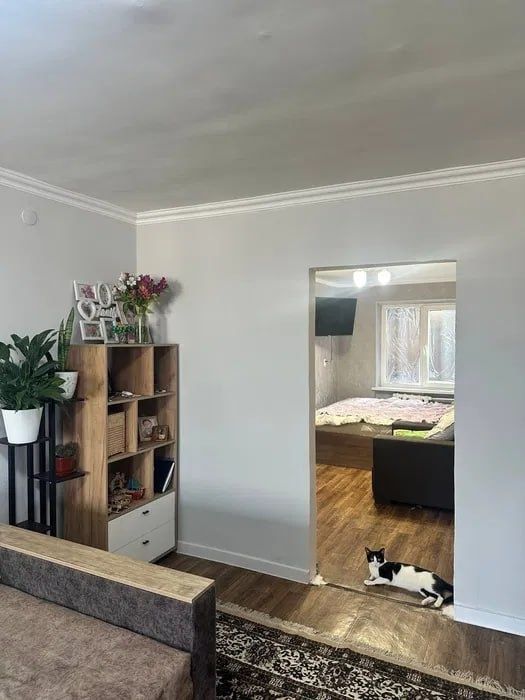 Sotiladi Квартира Саракулька 2//4//5 кирпич балкон 2*6