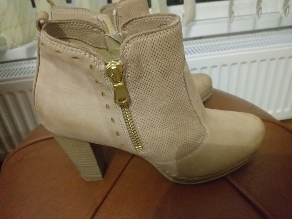 Vand botine piele naturală