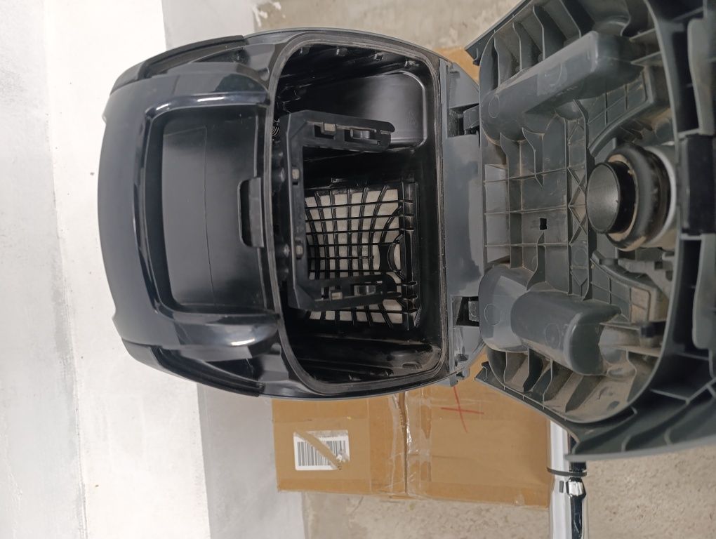 Прахосмукачка Амазон с торба 700w