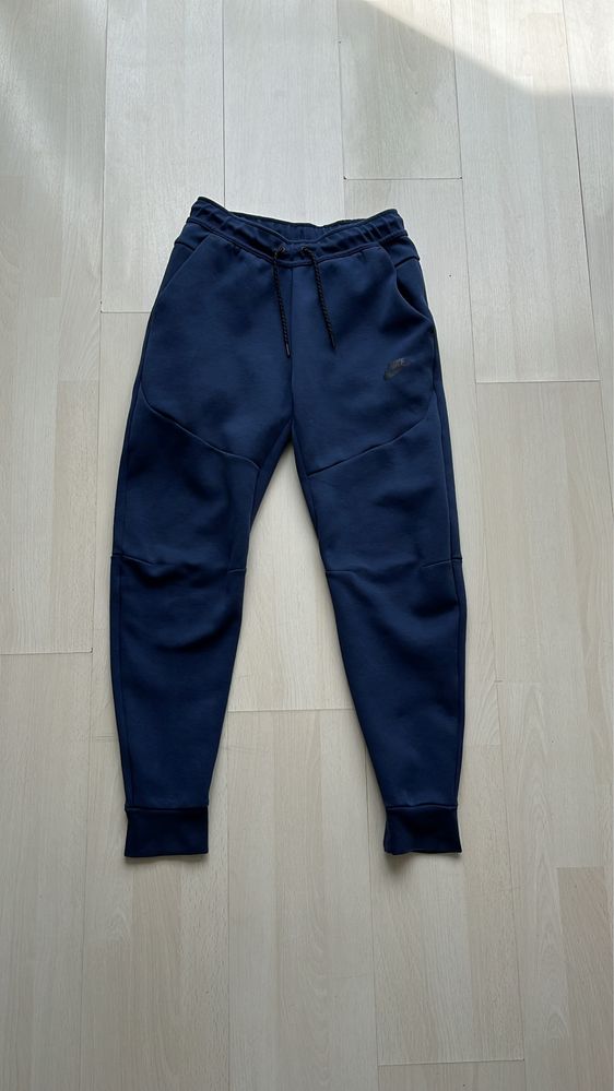 Оригинален Nike Tech Fleece Navy Blue