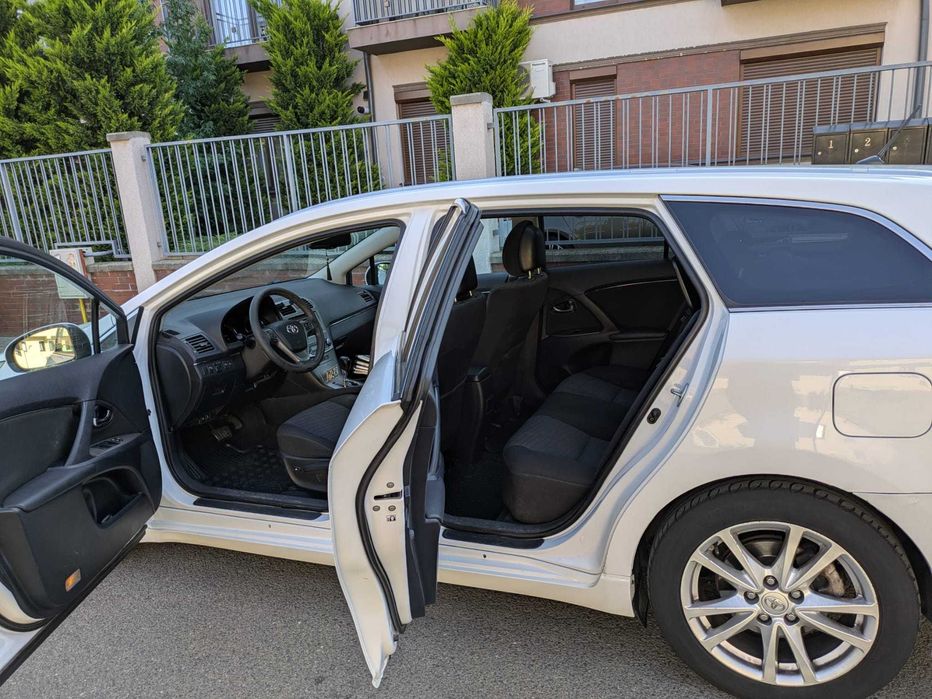 Toyota Avensis 2.2 D-CAT