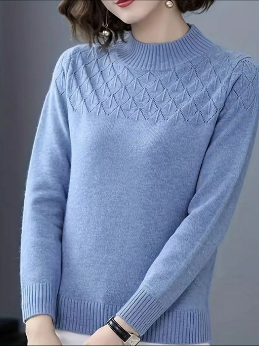 Женский лёгкий свитер