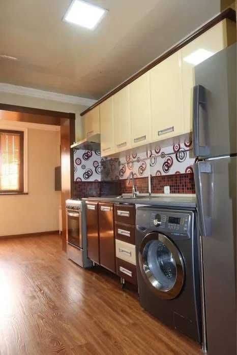 ЦЕНТР 4/3/4, 87 м² на Ц-6 КИРПИЧ 77 серия 125 000!!! СРОЧНО