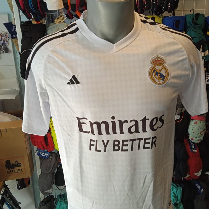 Детски футболен екип на Реал Мадрид -Мбапе-МВАРРЕ.Всички размери.