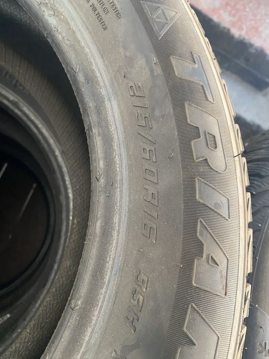 Шины зимние р16 два комплекта 215 60