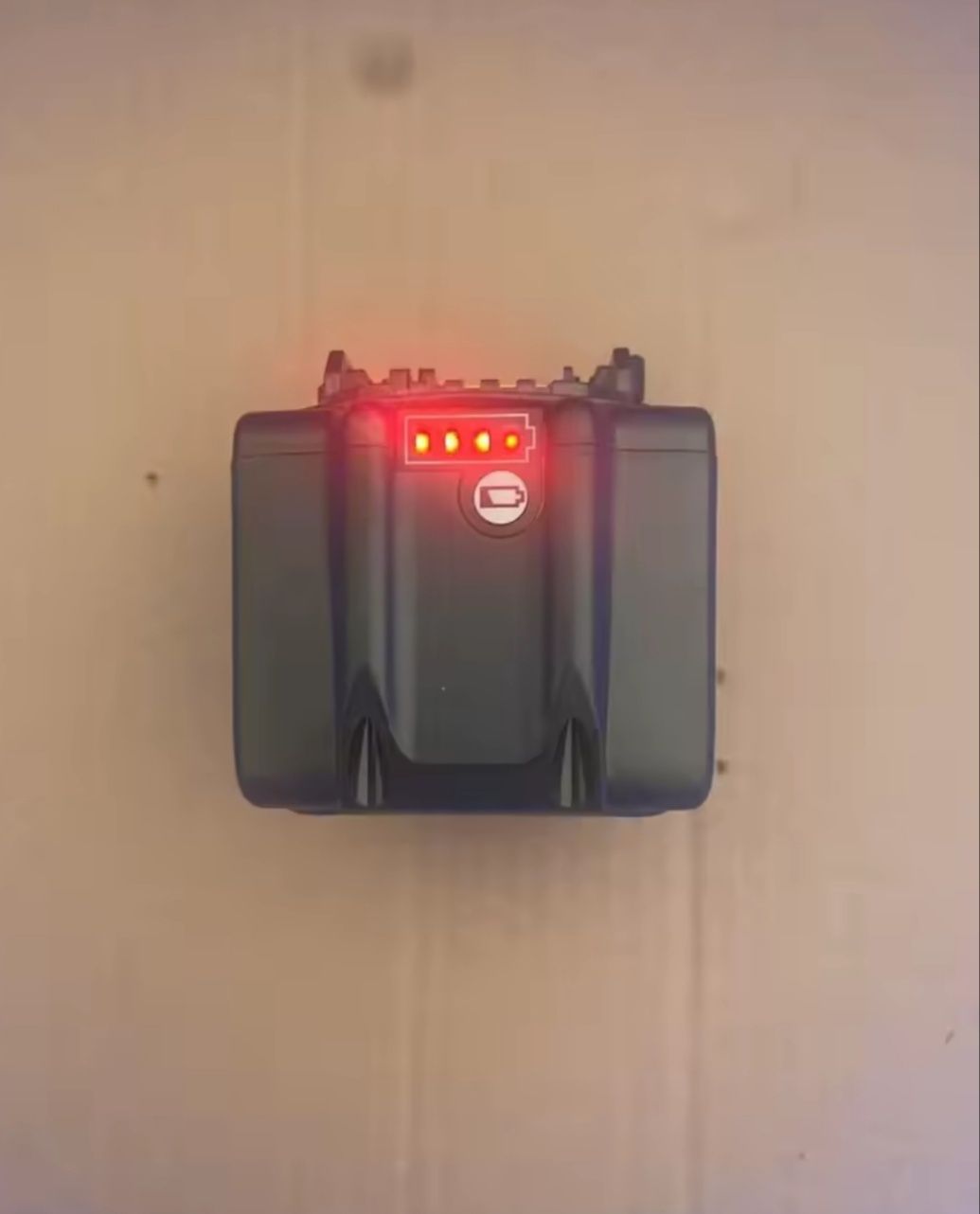 Baterii hobby - semiprof compatibile cu scule makita de 9 ah