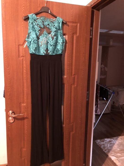 Salopeta culoarea negru