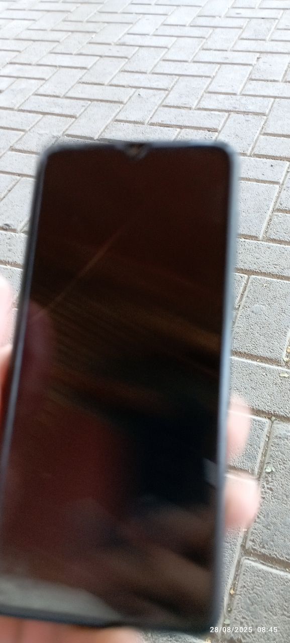 Samsung A02 sroshni sotiladi 500ming