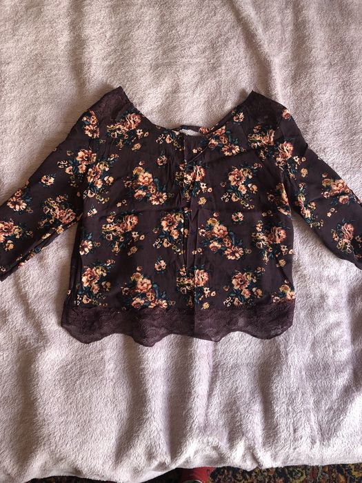 Tricouri ramones , misfits zara super pret
