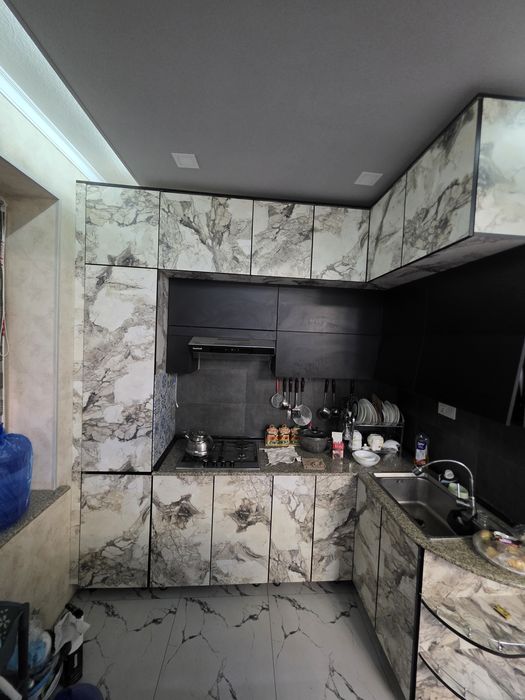 Vayeni garadok vagzal yaqin studio qilingan