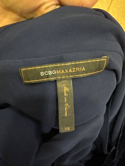 Платье бархатное с открытой спиной б/у. BCBG. Размер  XS