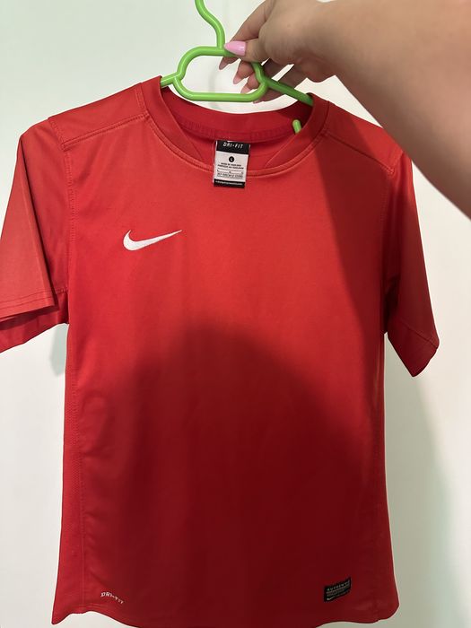 Tricou copii fotbal NIKE Dri-Fit marimea 147-158 cm (12-13 ani)