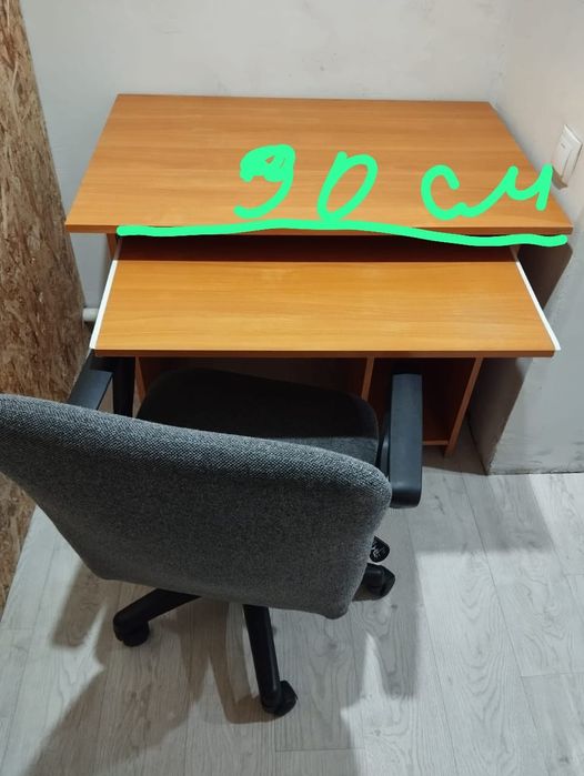Продам компьютерный стол и стул