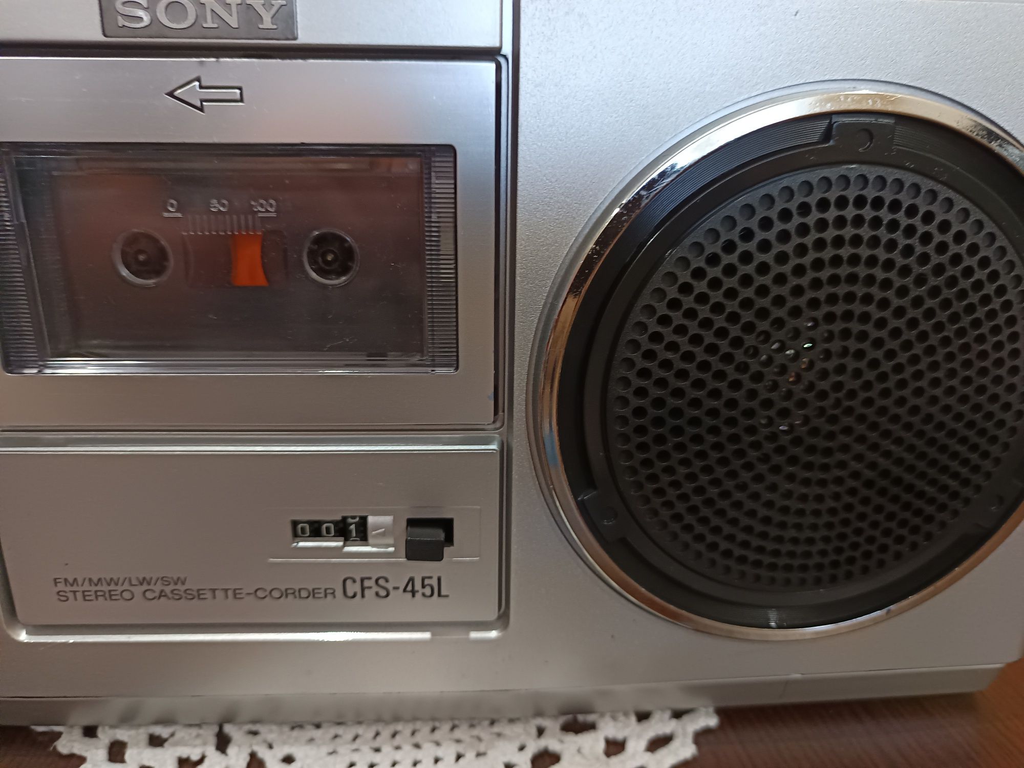 Радиокасетофон Sony CFS 45 l
