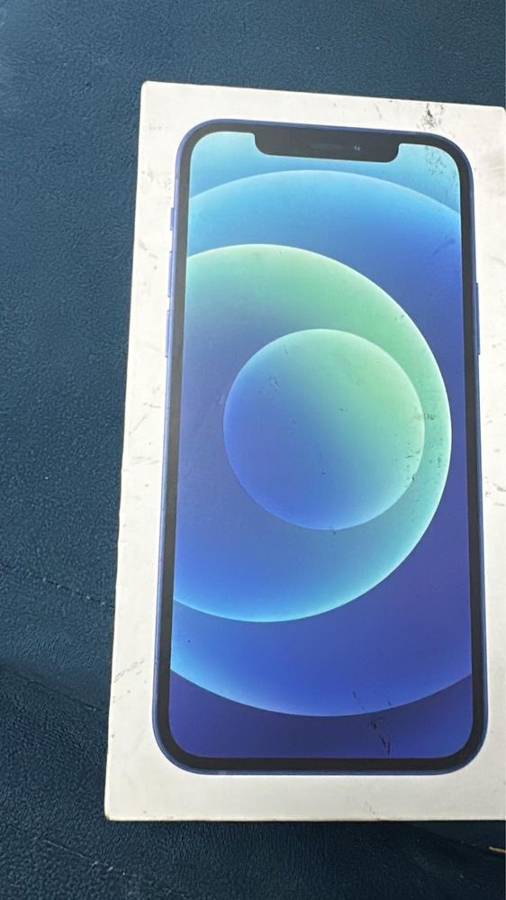 iPhone 12  бу в хорошем состояние