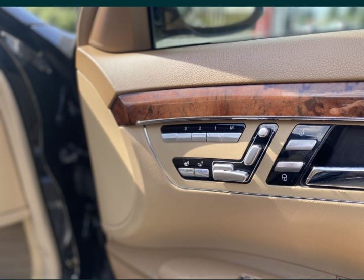 Vând Mercedes S Class 2006